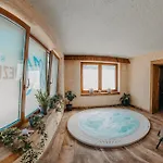 Wellness Vendégház Tavas