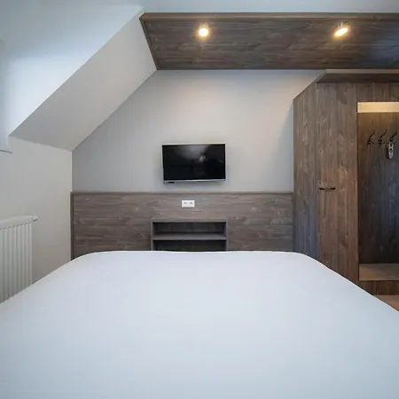 Vendégház Wellness Tavas